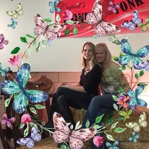 Meet your Posher, Tami